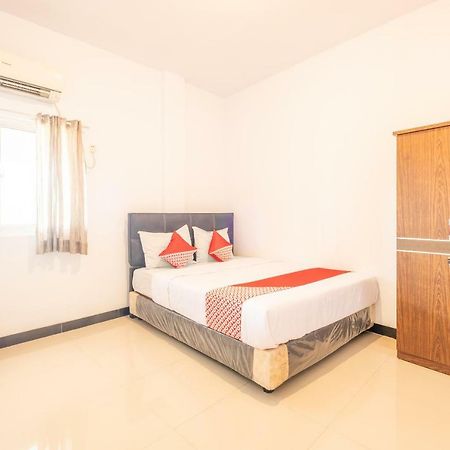Oyo 863 Tenacity Guest House Syariah Cirebon Eksteriør bilde
