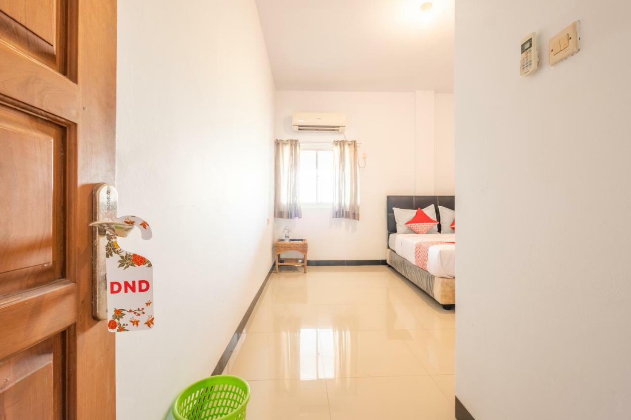 Oyo 863 Tenacity Guest House Syariah Cirebon Eksteriør bilde