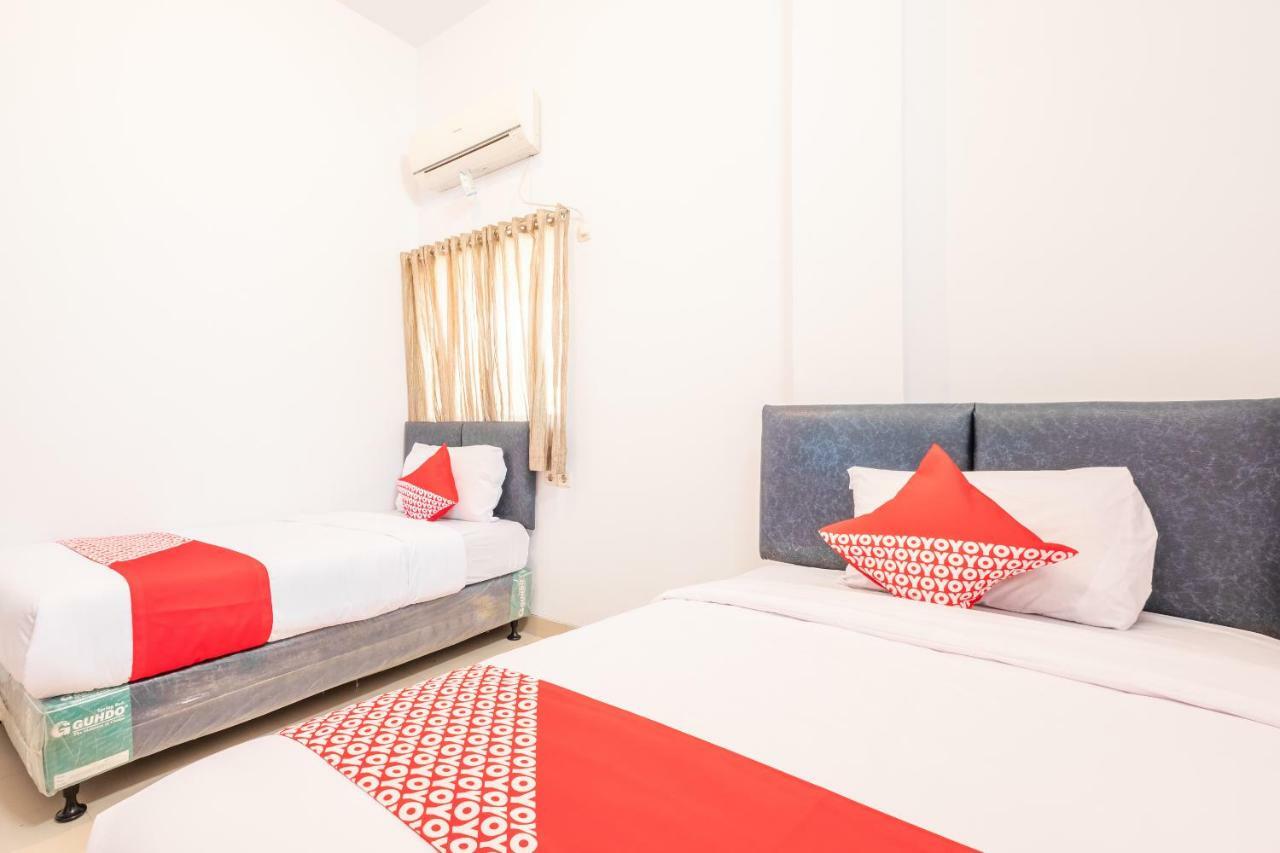 Oyo 863 Tenacity Guest House Syariah Cirebon Eksteriør bilde