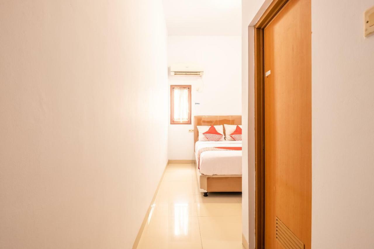 Oyo 863 Tenacity Guest House Syariah Cirebon Eksteriør bilde
